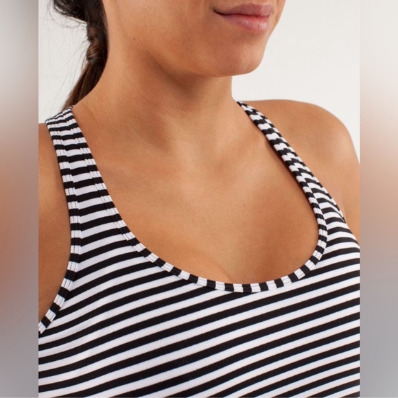 Lululemon cool Racerback tank - Picture 3 of 9
